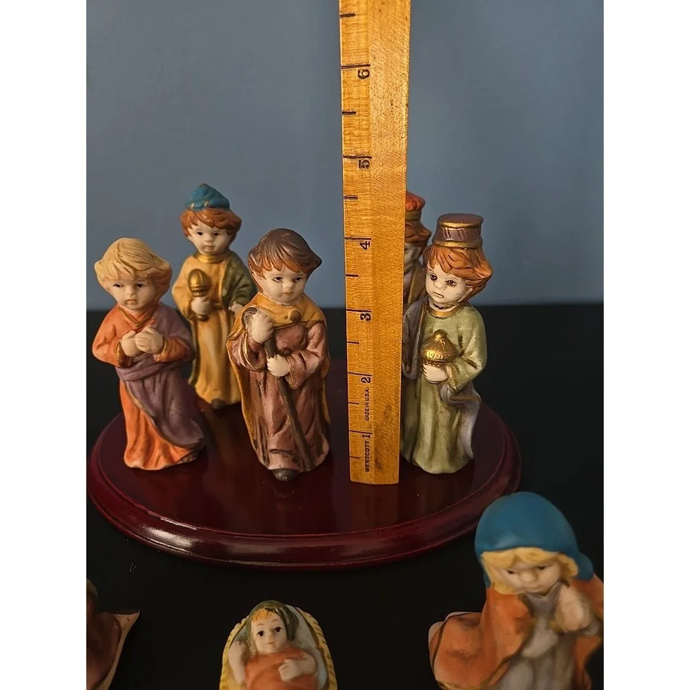 International Bazaar Children Nativity Set 10‎ Pc On Wood Base